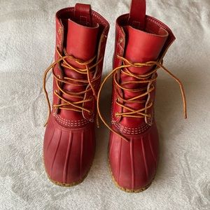 LL Bean women’s red duck boots Size 8